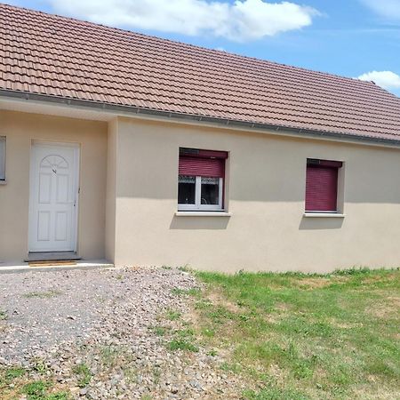 Maison Chaleureuse A Sully Avec Vue Sur La Montagne Экстерьер фото